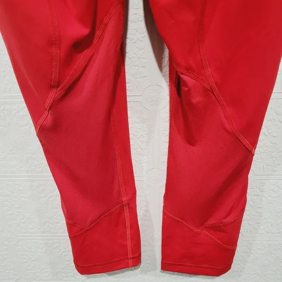 Lululemon Pace Rival High-Rise Crop - Picture 10 of 12